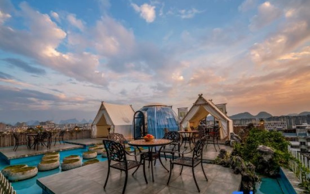 A thousand purple and red roof garden hotel (Guilin Liangjiang Sihu Scenic Area) – Outside – Guilin