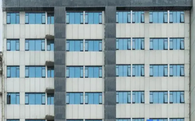 Sanhe Hotel