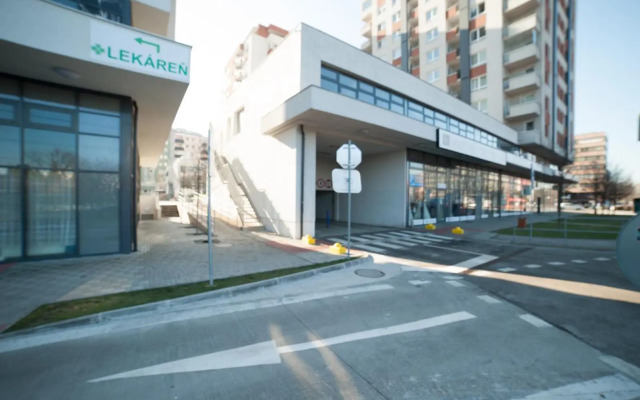 After Eight Apartment