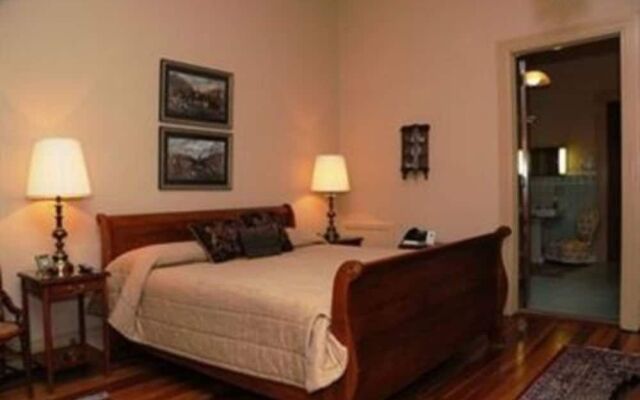 Bennett House Bed & Breakfast