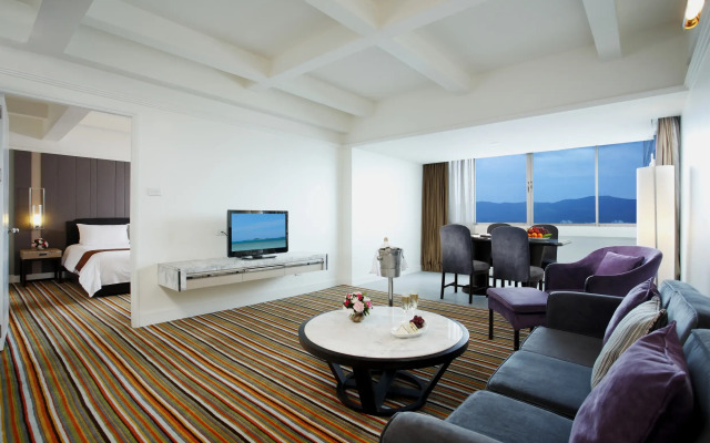 Centara Hotel Hat Yai