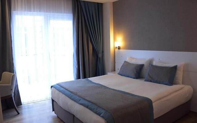 Parion House Hotel