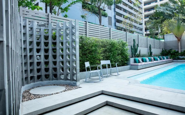 Reno Hotel Bangkok