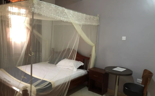 Bunyonyi Heights Inn