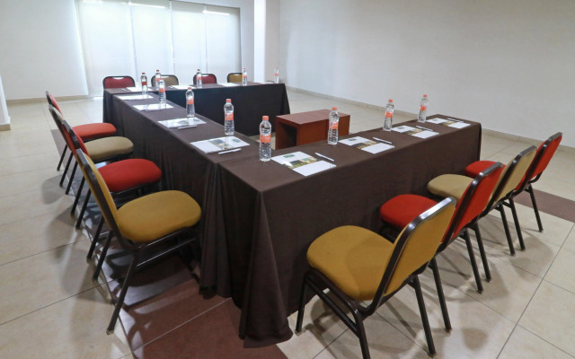 Staybridge Suites Queretaro by IHG