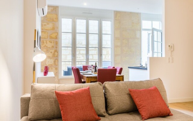 Gorgeous Apartment and Terrace in the City Center