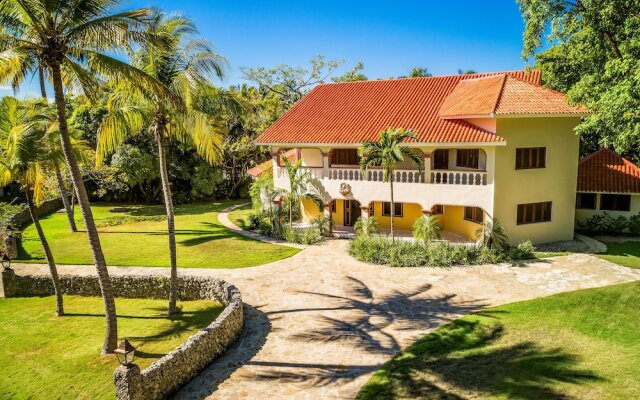 Sea Horse Ranch Villas by Caribe Stays