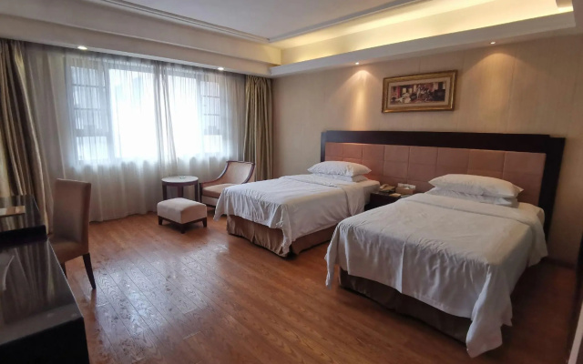 Vienna International Hotel（Guangxi Guilin Yangsuo West Street and Ten-mile Gallery） – Guest Rooms – Guilin