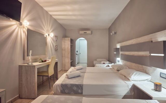 Отель Savvas De Val