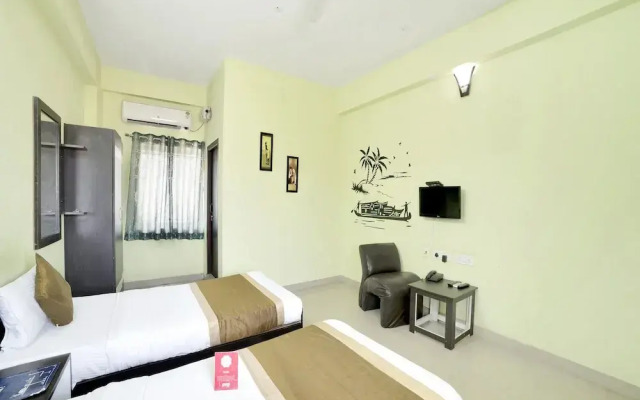 OYO 5564 Hitech Suites
