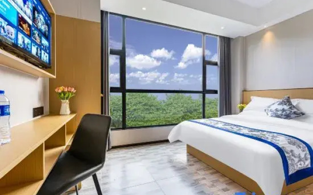 Foshan Light Luxury Selection Apartment One (Sanshui Hengfu Plaza)