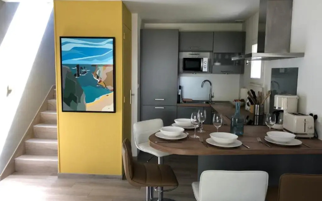 Appartement rénové en duplex à proximité du centre