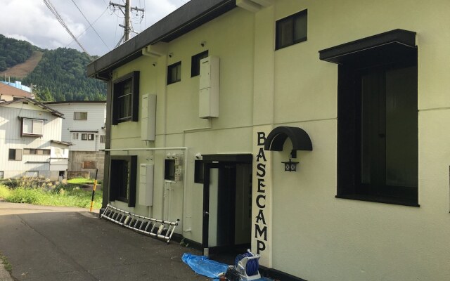 Nozawa Onsen Basecamp