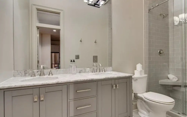 563 King Signature Apartments