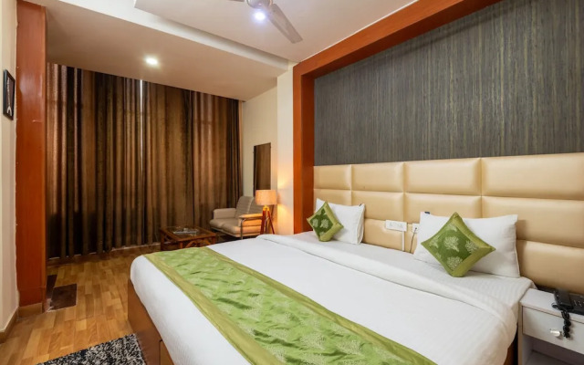 Oyster Pearl Near Medanta Hospital Sec39