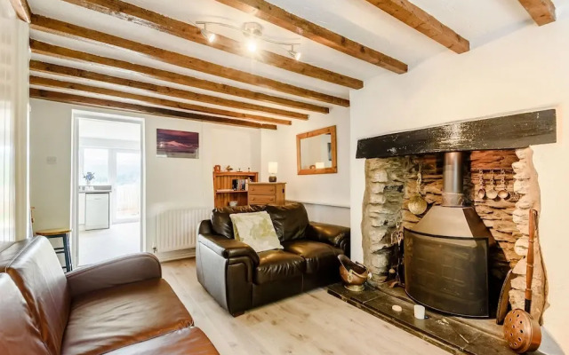 3 Tyn Y Mynydd