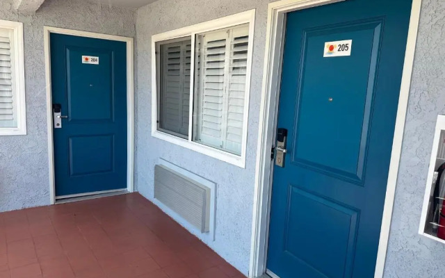 Sahara Inn Los Angeles