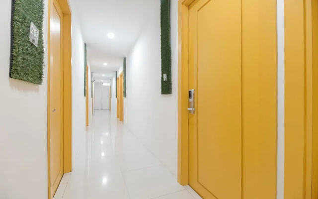 RedDoorz Plus near LRT Cinde Sudirman Palembang - Hotel in Palembang - Photo 5