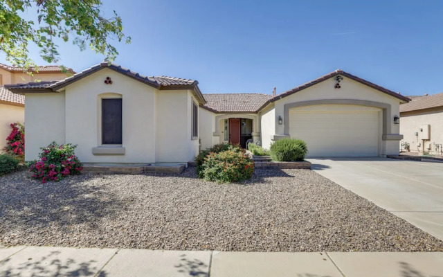 Surprise Home w/ Heated Pool & Deck