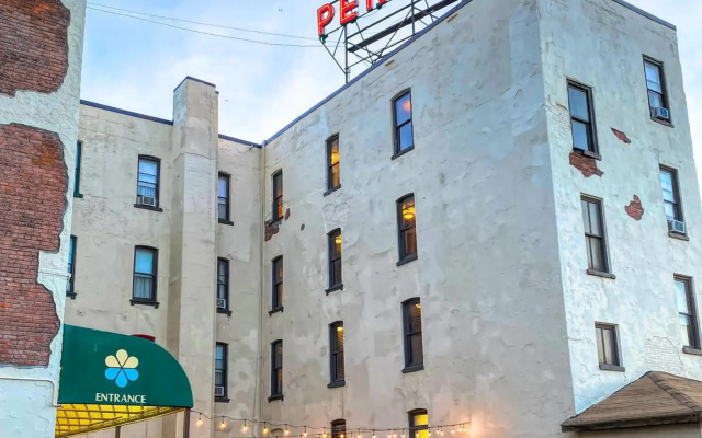 Penn Wells Historic Hotel