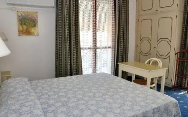 Hotel Tirreno