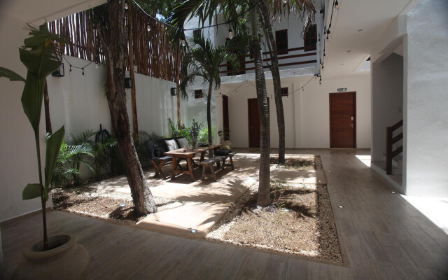 Standard Rooms by GuruHotel