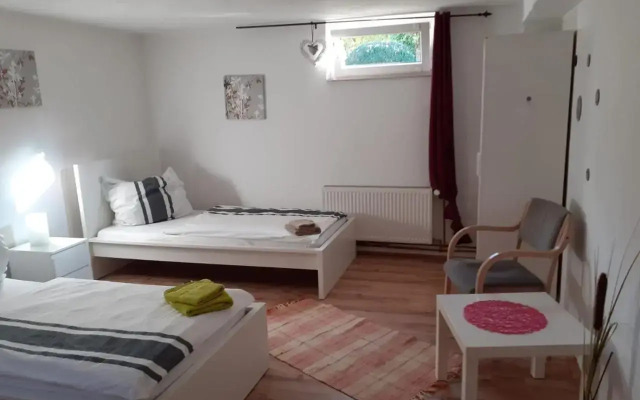 Souterrain Apartment Laatzen