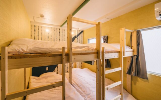 R Hostel Namba South