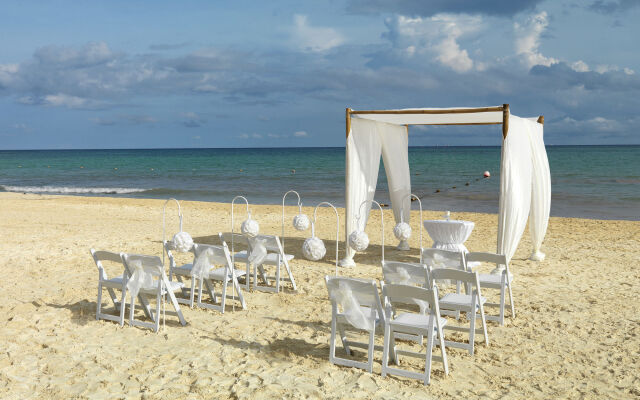 Royal Service at Paradisus La Perla