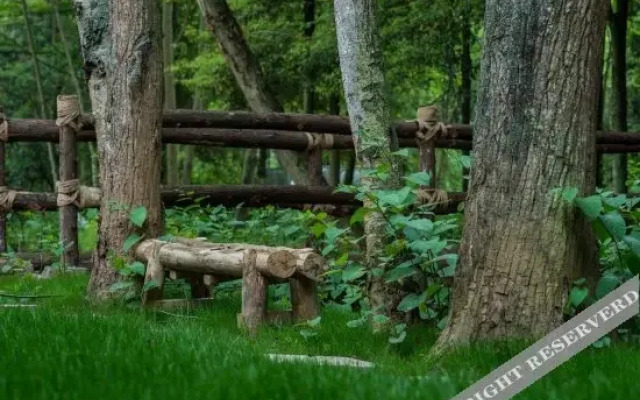 Xiyuan Yaji Holiday Hotel