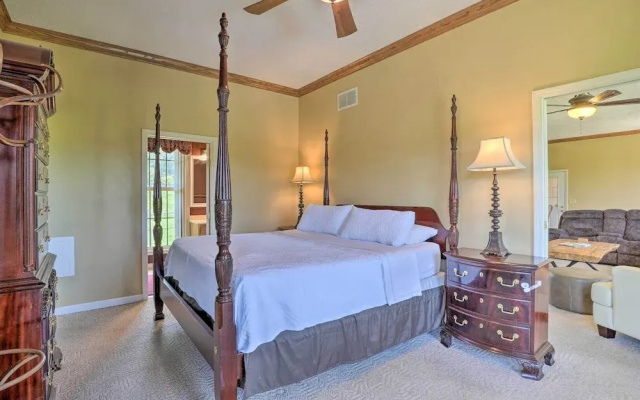 'angler's Ridge' Waterfront Family Getaway!