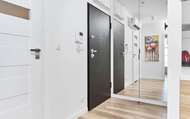 Exclusive Two-level Apartment by Renters