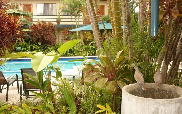 Soluxe El Sesteo Hotel