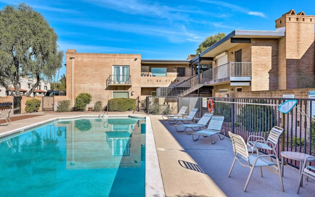 Stunning Old Town Condo: Pool & Sunset Views!