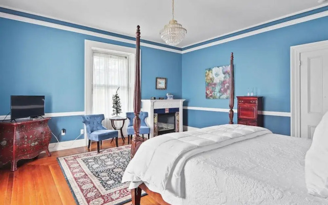 The Hamilton Hoppin House