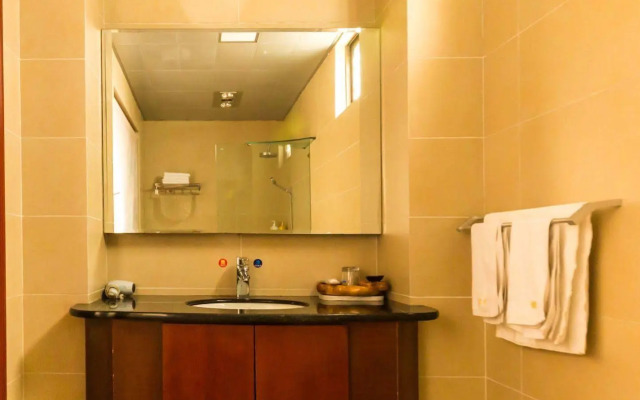 Dali Yinfeng Hotel