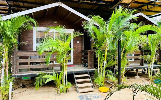 Roundcube Beach Bungalows