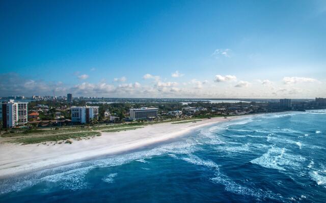 Cirque St. Armands Beachside