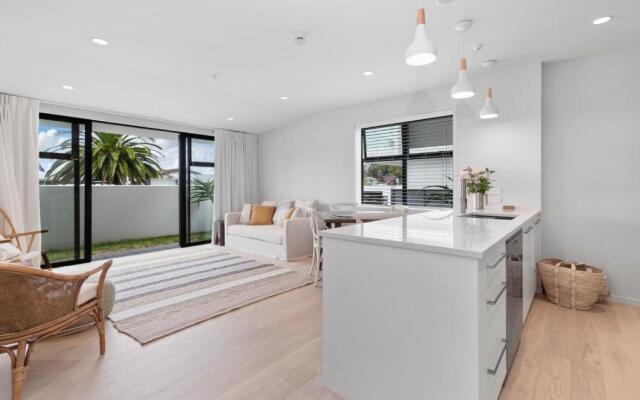 Residence De La Mer - Orewa Holiday Apartment