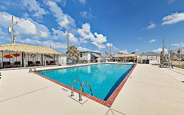 4031pano 3 Bedroom Home