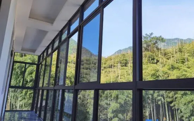 Yizhuju · Yun Jian Swimming Pool · Forest-viewing · Team-building Party Vacation Apartment