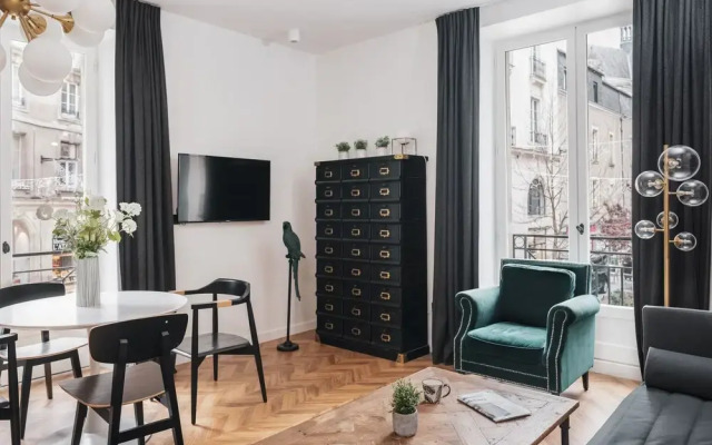 Appartements Place Royale - Maisons du Monde Hôtel & Suites