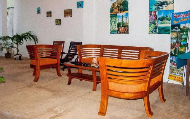 Marine Tourist Beach Guest House Negombo Beach