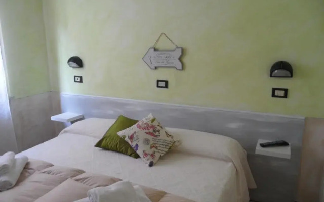 Hotel Elena Noli