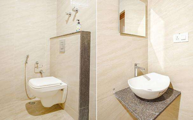 Fabhotel Royal Inn I