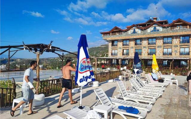 Simon Aqua Park Otel