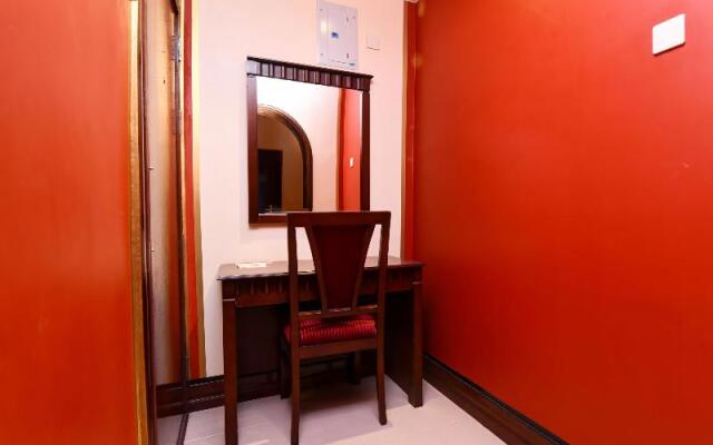 Capital O456 Almansour Grand Hotel