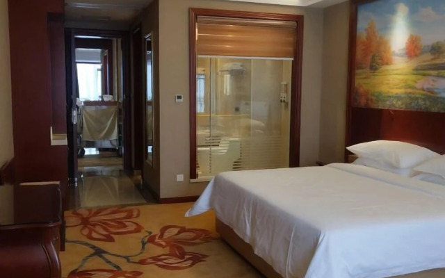 Vienna International Hotel (Shenzhen Cooperation Zone)