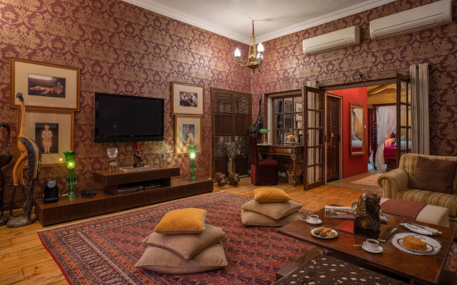 Srinivas - The Royal Residence