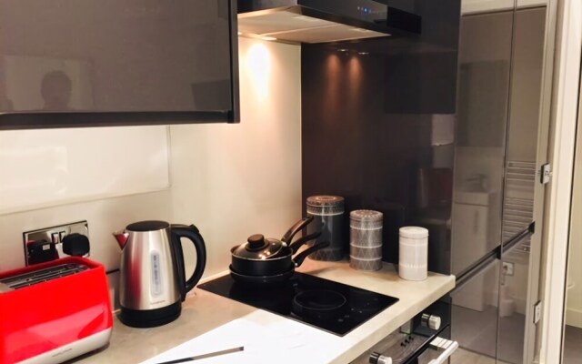 Crown Street House Serviced Apartments by Saffatel